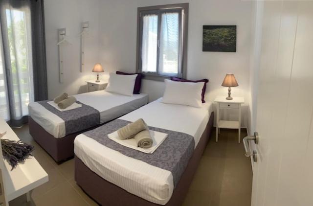 Levanda Guest Houses Andiparos Exterior photo